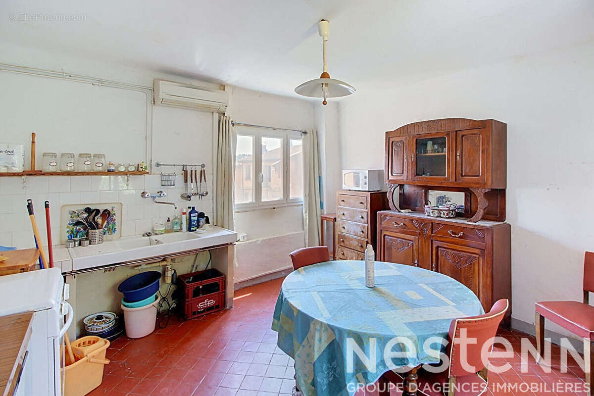 A VENDRE SUR LORGUES -Immeuble en Centre-Ville avec Jardin et Fort Potentiel - photo 18