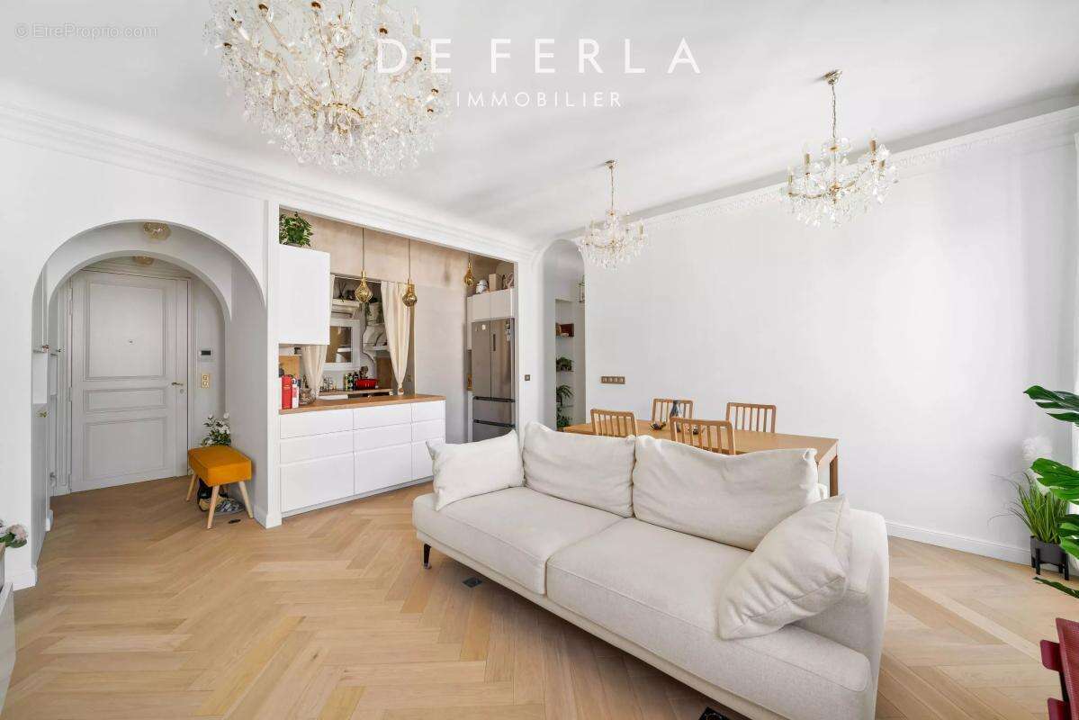 Appartement à PARIS-2E