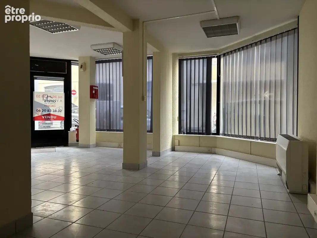 Commerce 74 m² à vendre à Romans-Sur-Isere (26100) - photo 4