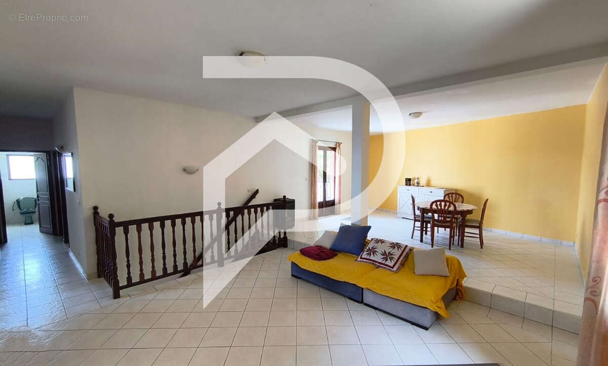 Maison à PETITE-ILE