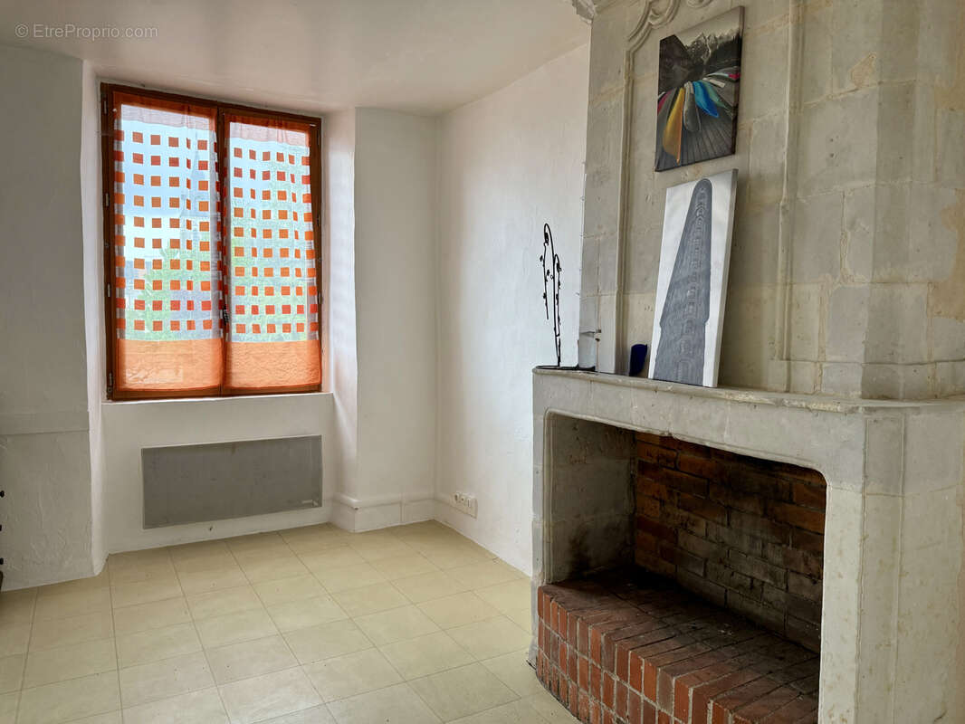 Maison à CHEMIRE-SUR-SARTHE