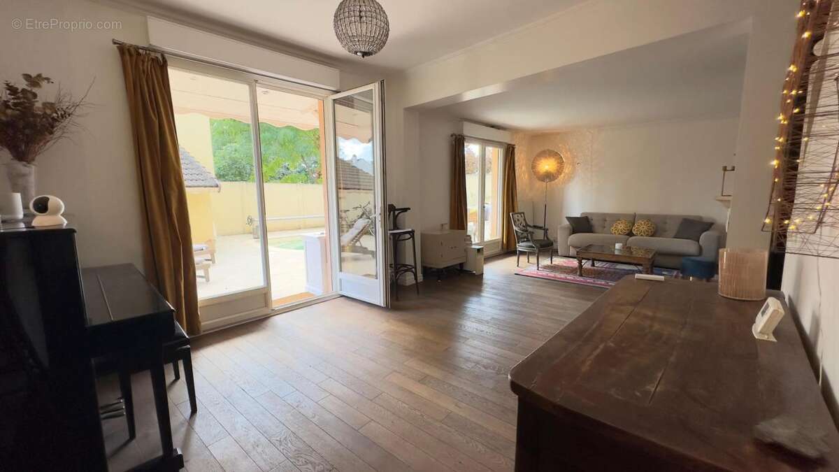 Maison à NEUILLY-PLAISANCE