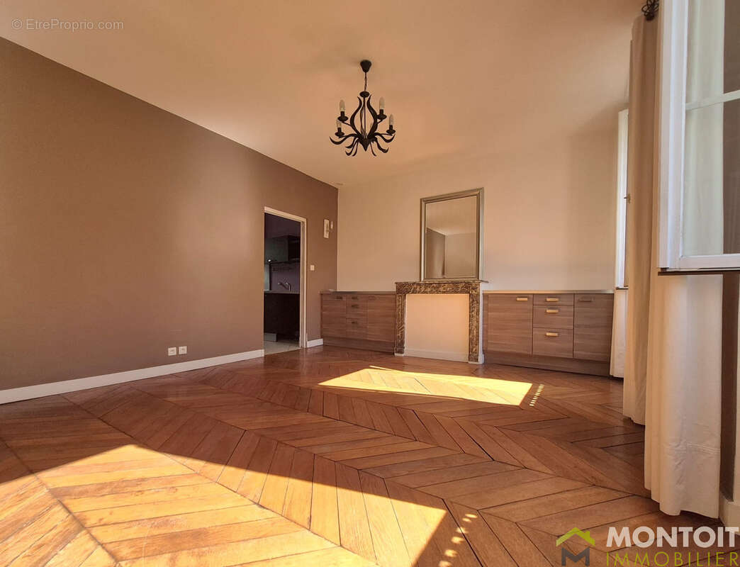 Appartement à CHOISY-LE-ROI