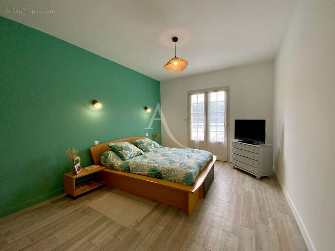 Maison à SAINT-SAVINIEN