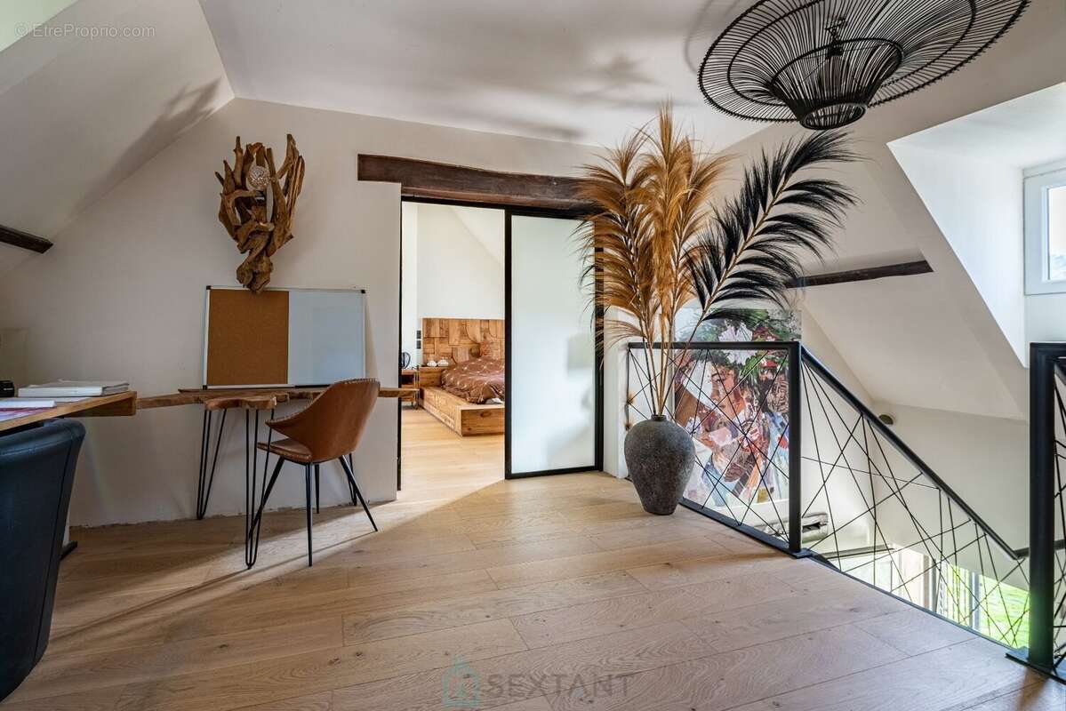 Maison à NOISY-SUR-ECOLE