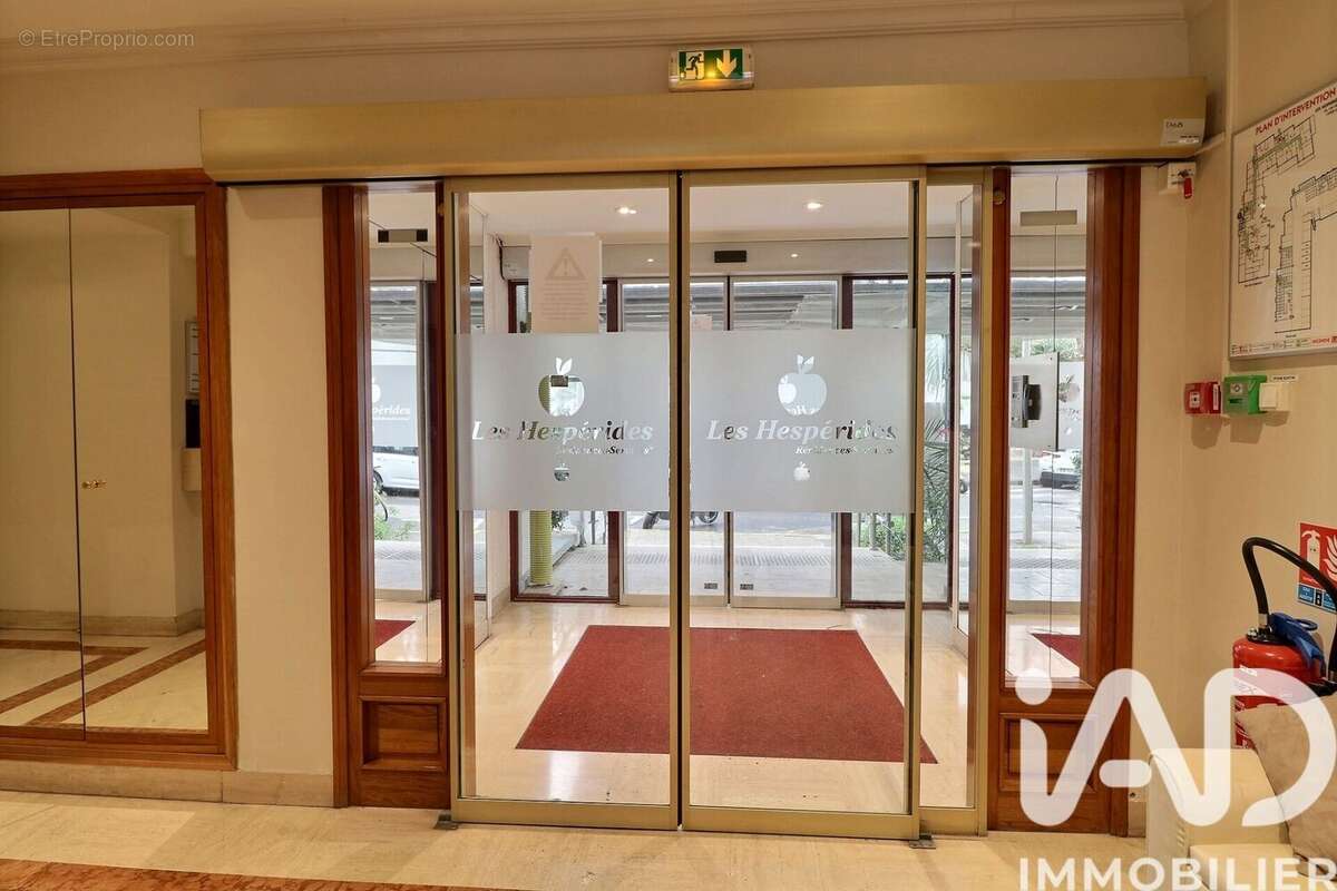 Photo 2 - Appartement à MARSEILLE-8E