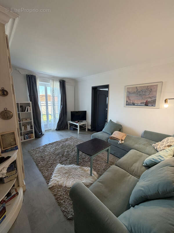 Maison à MONTROND-LES-BAINS