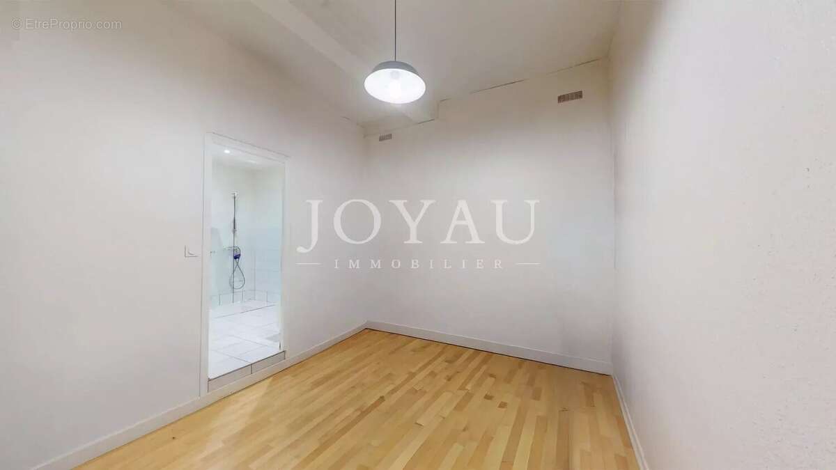 Appartement T1 bis - Place du Salin - photo 4