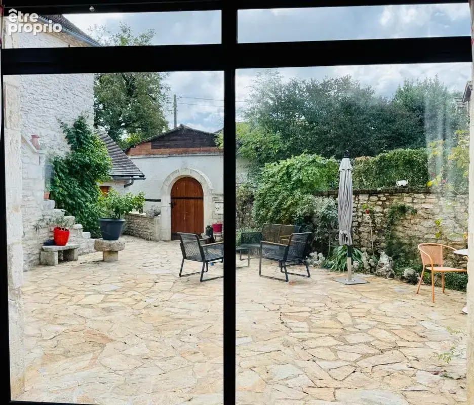 Charmante bâtisse 1716 de 186 m² avec séjour de 80 m² - photo 4