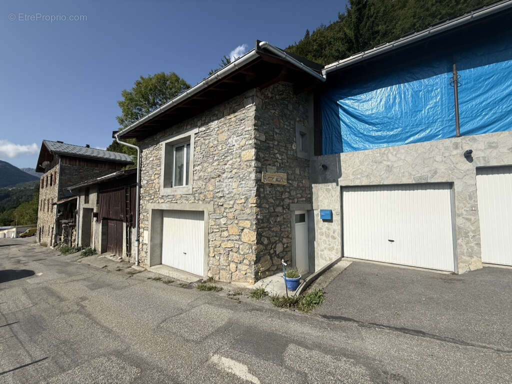 Maison à SAINT-MARCEL