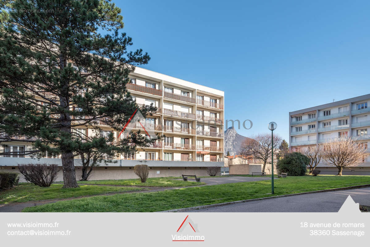 Appartement à FONTAINE