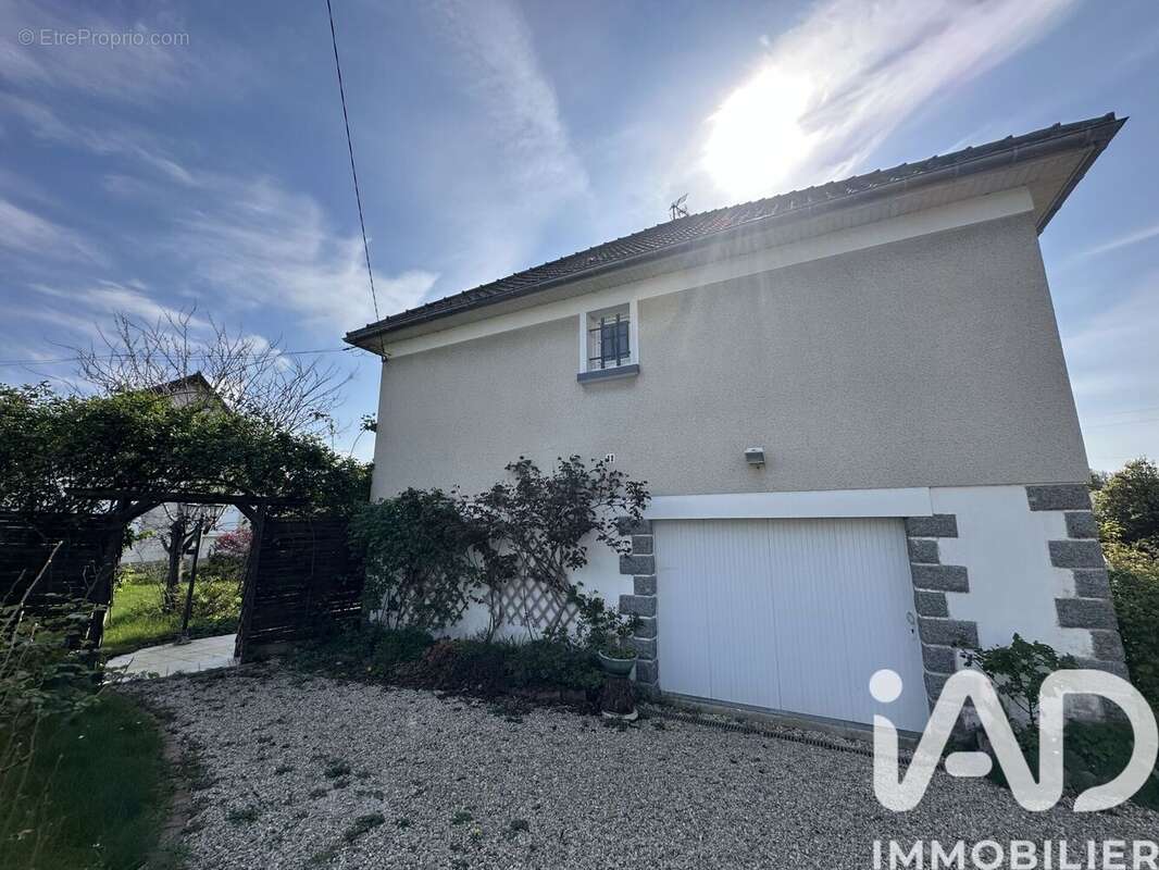 Photo 8 - Maison à JULLOUVILLE