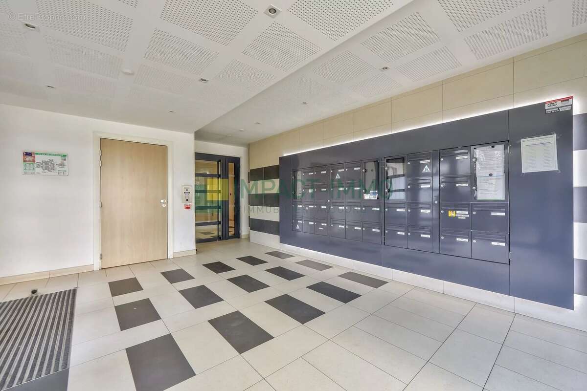 Appartement à COLOMBES