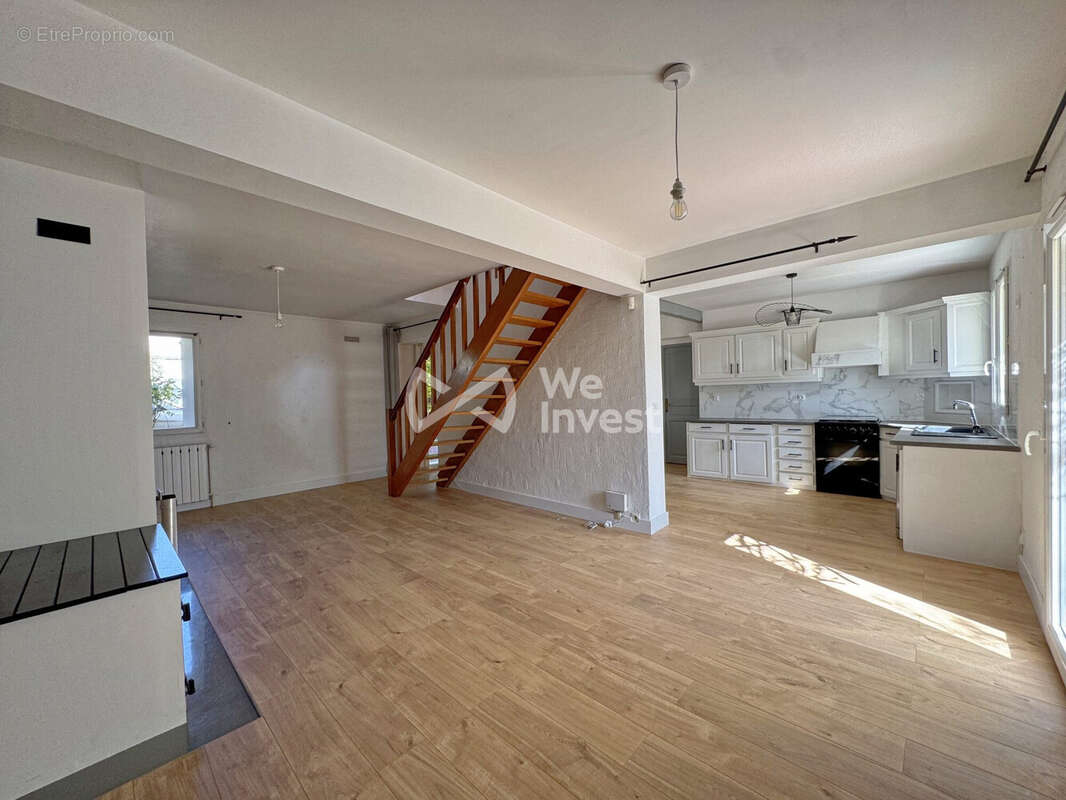 Maison à COULOMMIERS