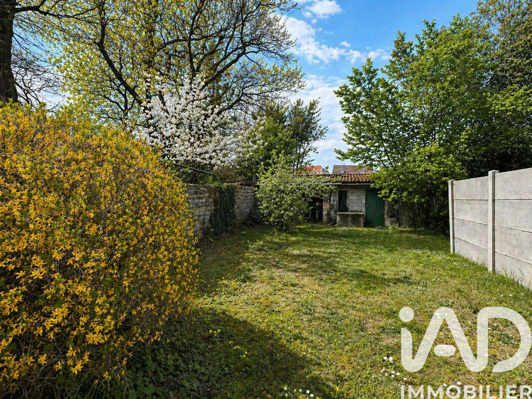 Photo 2 - Maison à SAINTE-GENEVIEVE-DES-BOIS