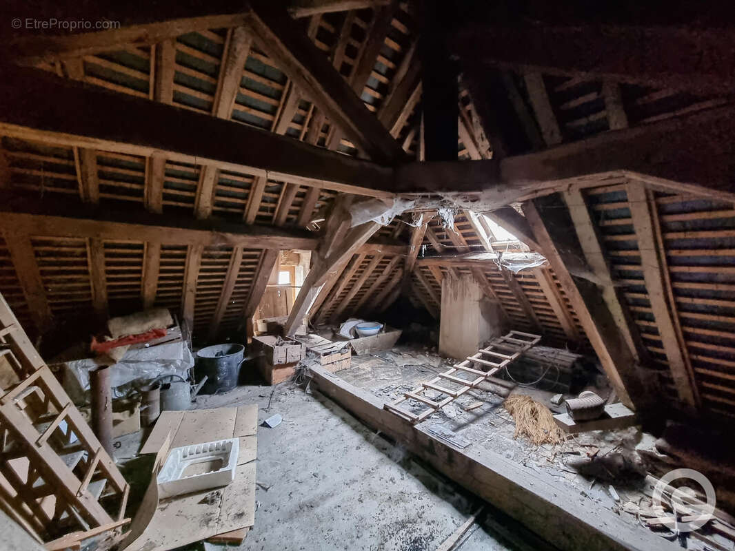 Maison à DOMECY-SUR-LE-VAULT