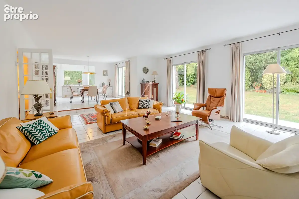 Maison familiale - 222m2 - Saint Thibault Des Vignes - photo 3