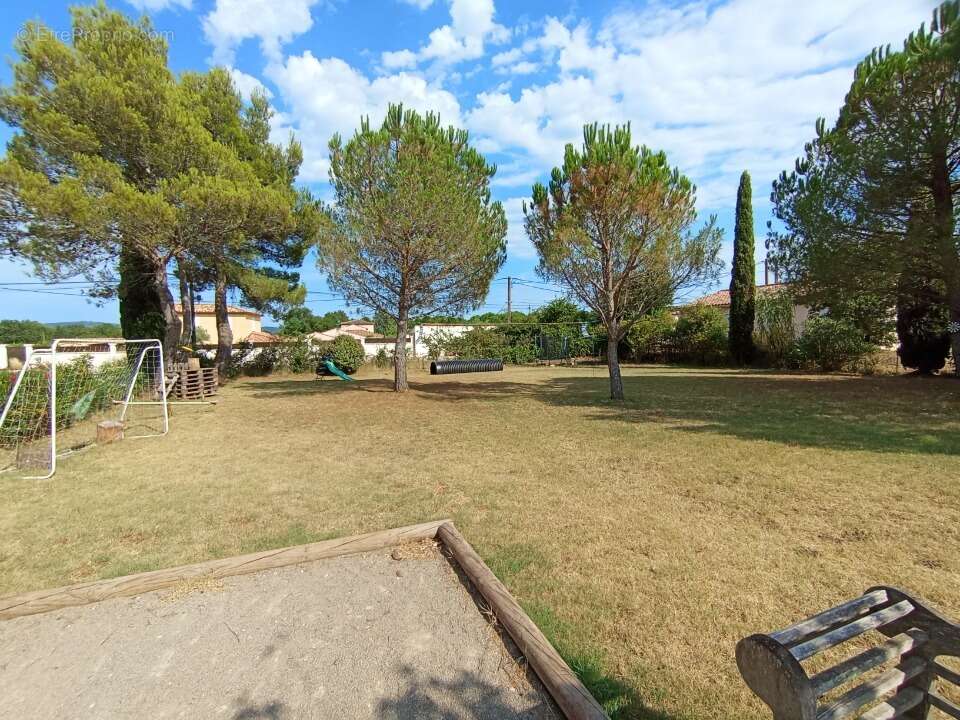 Terrain 957 m² à Vidauban  - photo 3