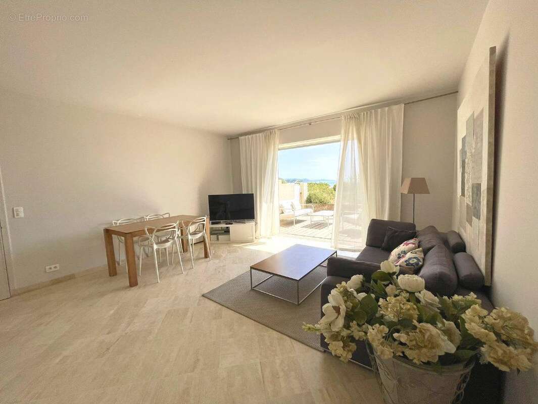 Appartement à GRIMAUD