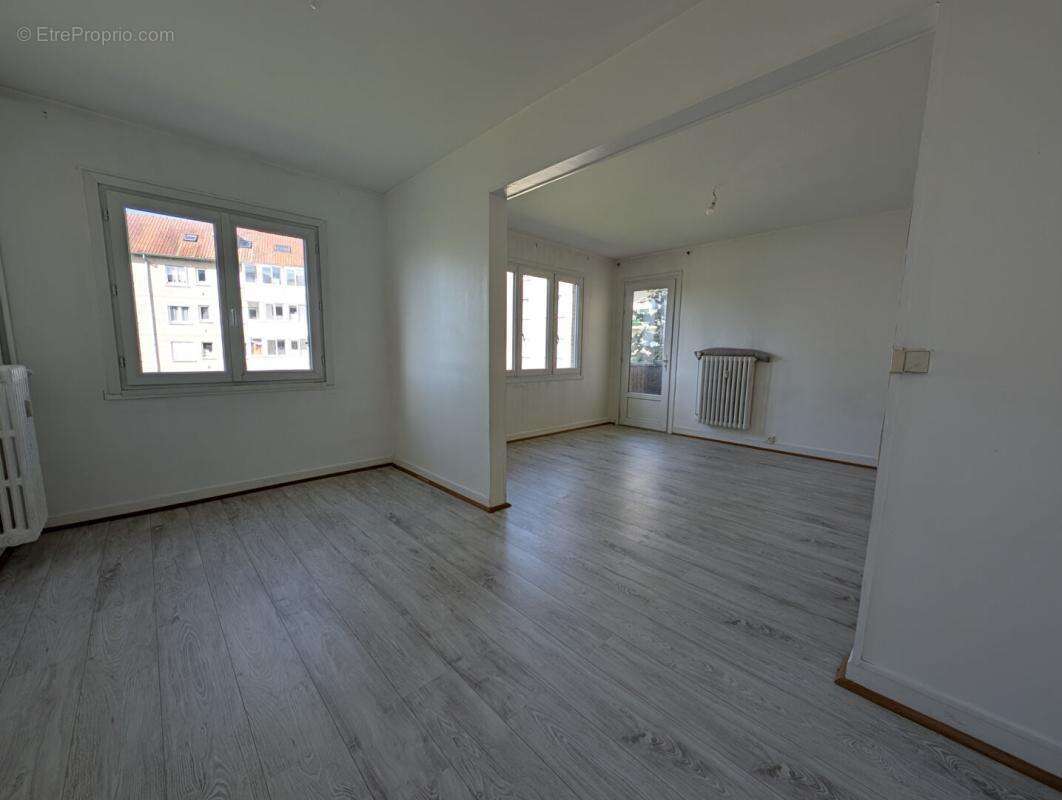 Appartement à VERNOUILLET