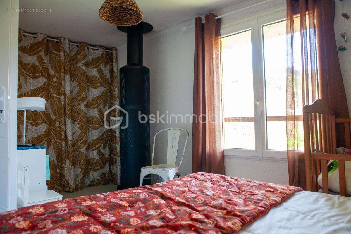 Maison en pierre rénovée avec jardin – DPE C – Joannas - photo 14