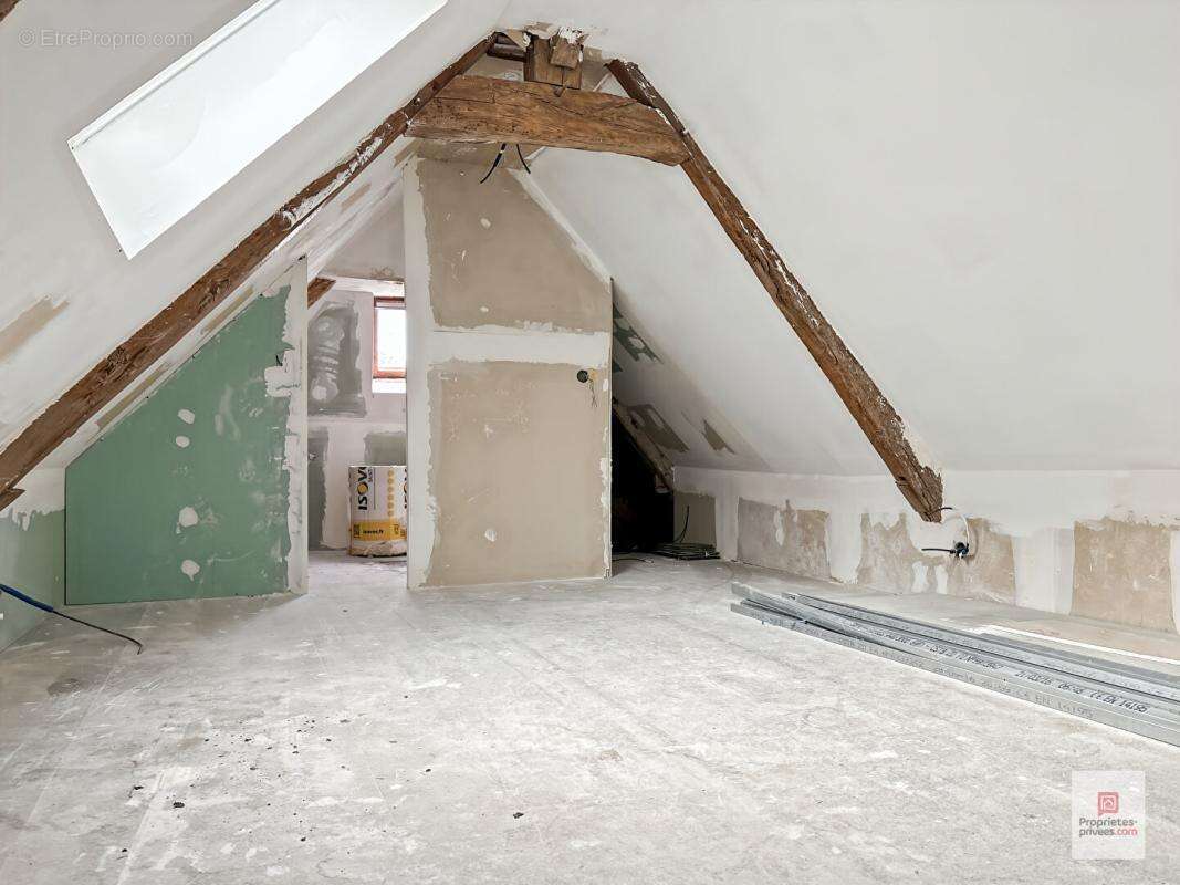 Maison à PRECIGNE