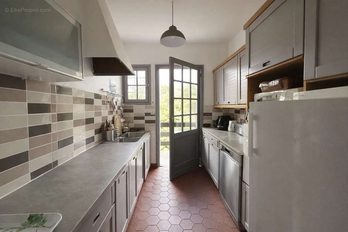 Maison avec piscine et 4 chambres proche de la plage au pyla - photo 6