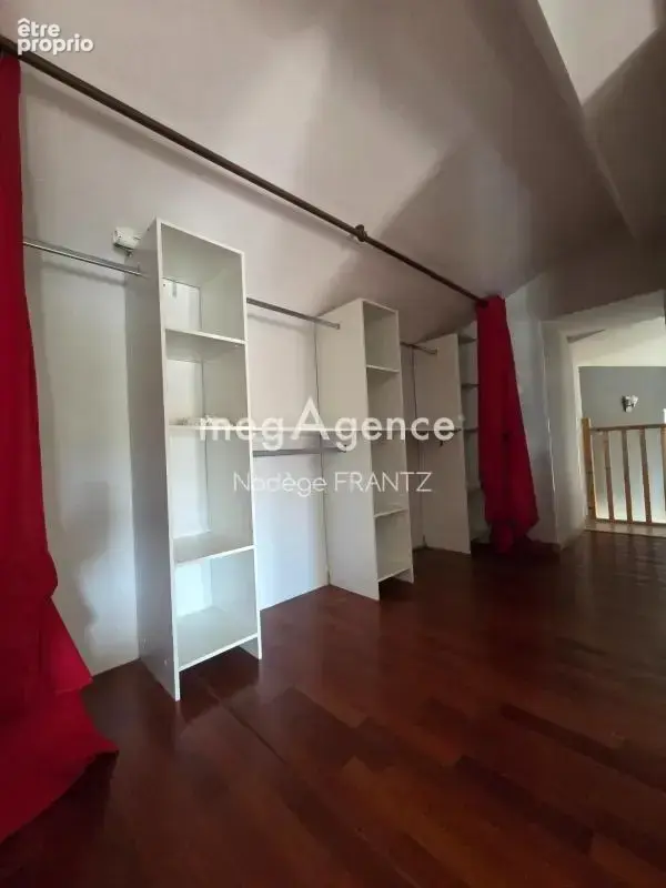 Maison charentaise à Saint-Savinien – Vie de plain-pied, 3 chambres, bureau, terrasse bois et garage rénové - photo 10