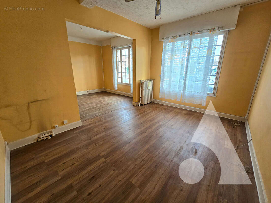 Maison à SAINT-ANDRE-LES-VERGERS