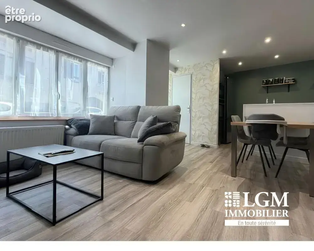 63730 LES MARTRES-DE-VEYRE, maison de bourg entièrement rénovée – 71 m², 3 pièces – - photo 2