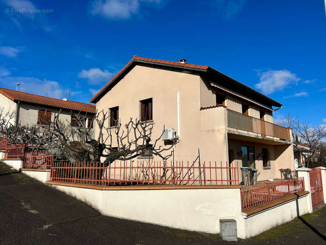 Maison à CLERMONT-FERRAND