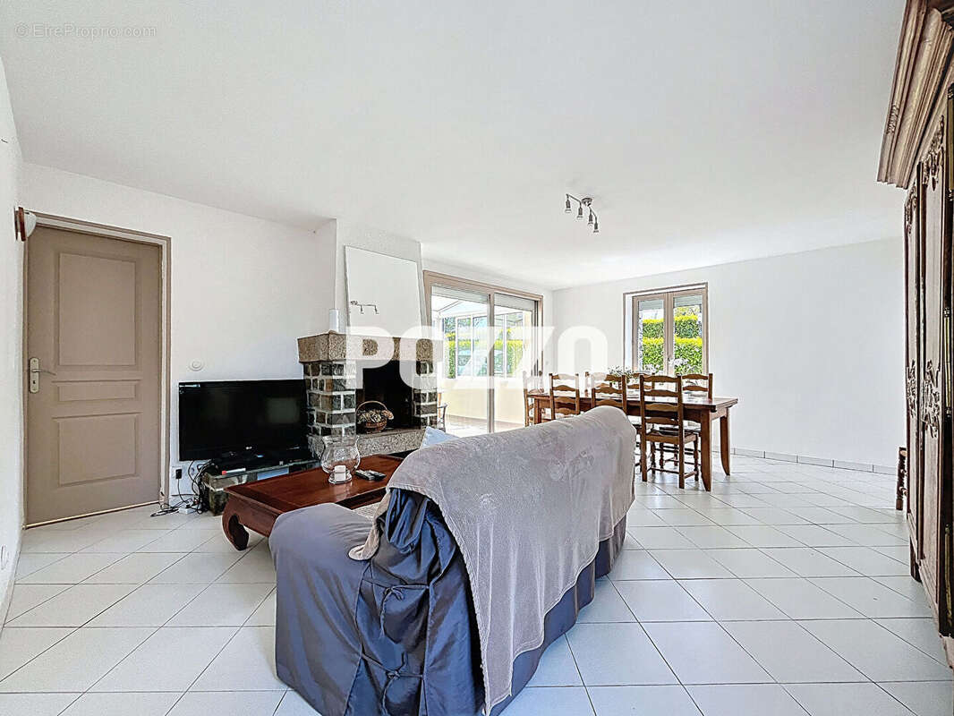 Maison à SAINT-SAUVEUR-LA-POMMERAYE