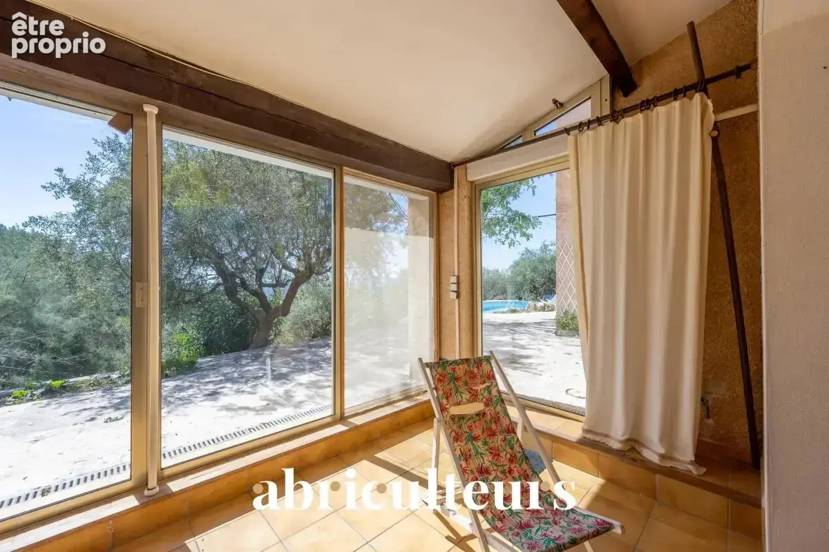 Maison familiale à fort potentiel de 150 m² – Vue panoramique – Piscine et jardin arboré – Seillans - photo 18