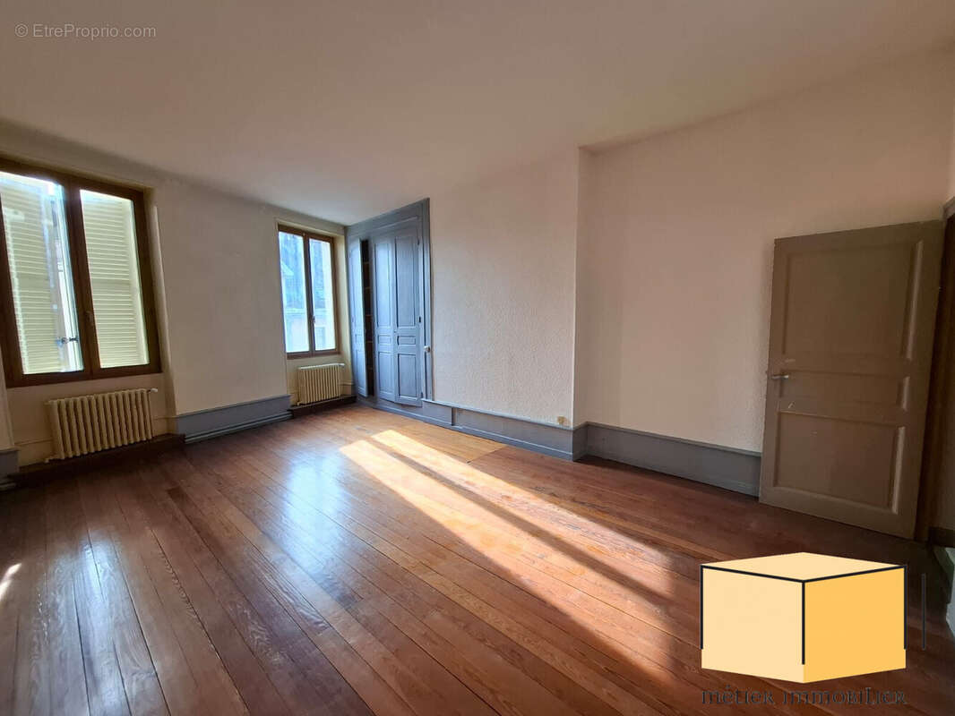 Appartement à BELLEY