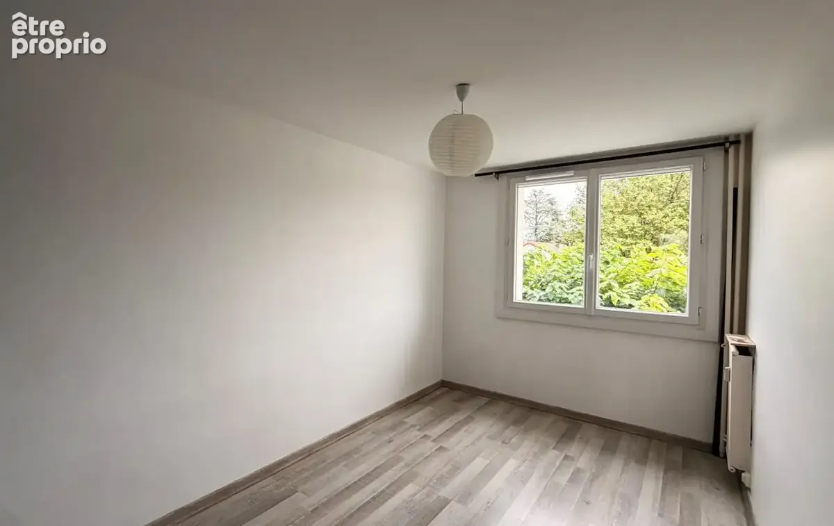 Appartement 73 m2, 3 chambres, balcon et cave - photo 8