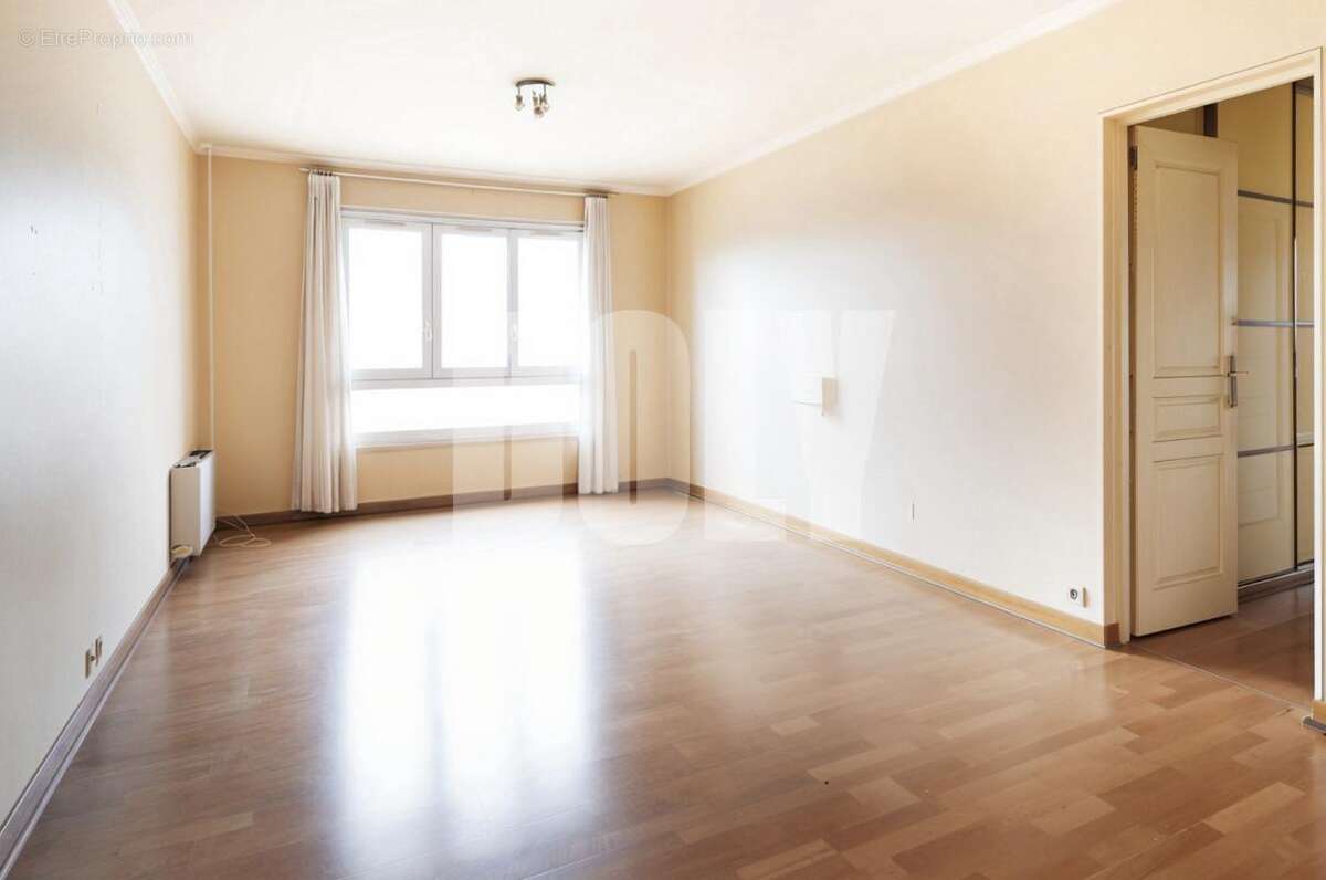 Appartement à PARIS-20E