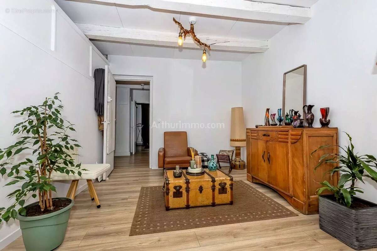 Maison à VIRIEU-LE-GRAND