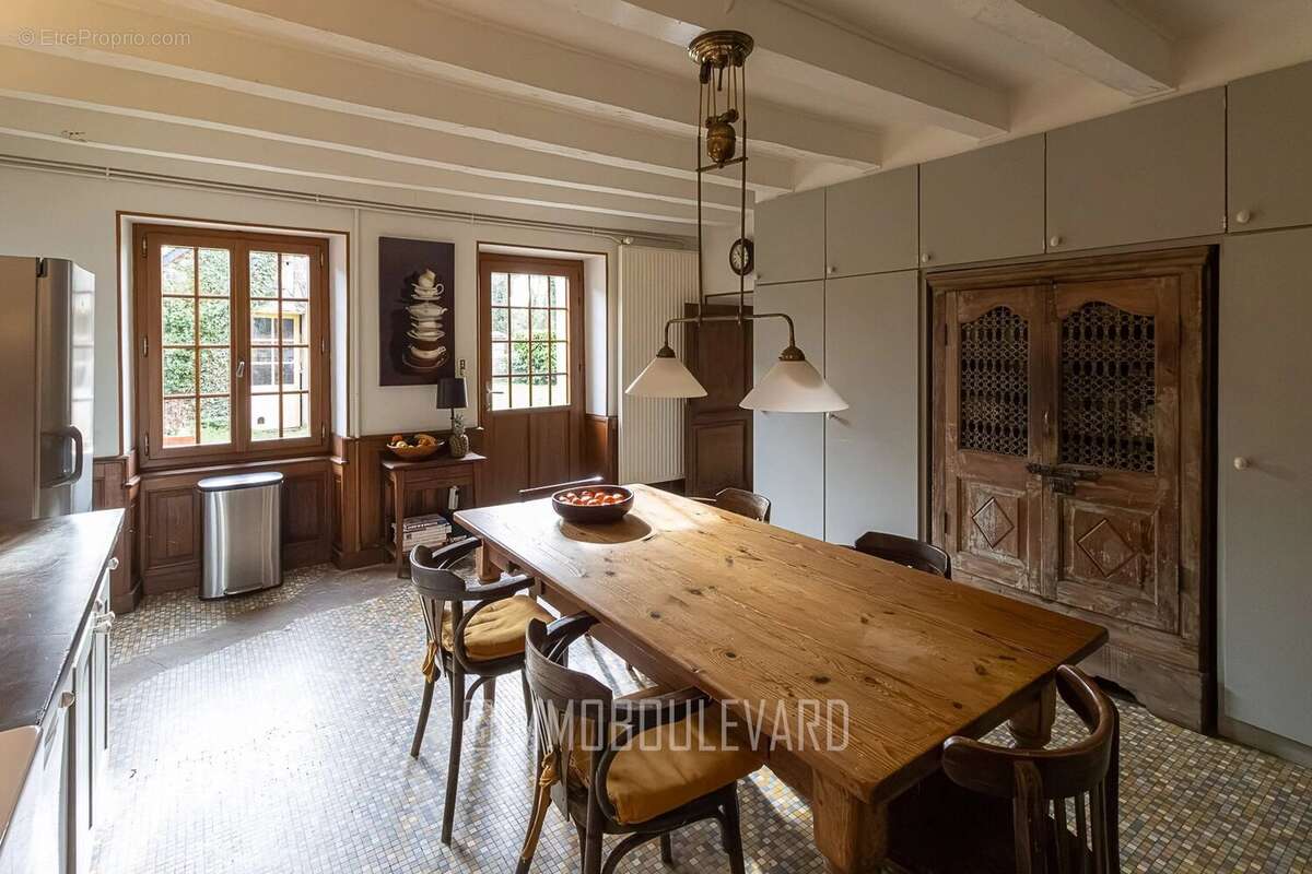 Maison à SAINT-MAURICE-PRES-PIONSAT