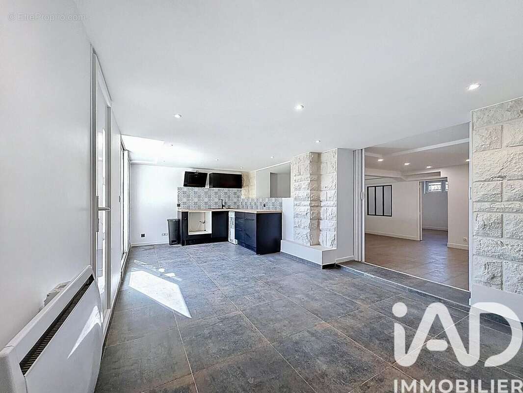 Photo 2 - Appartement à CLAYE-SOUILLY