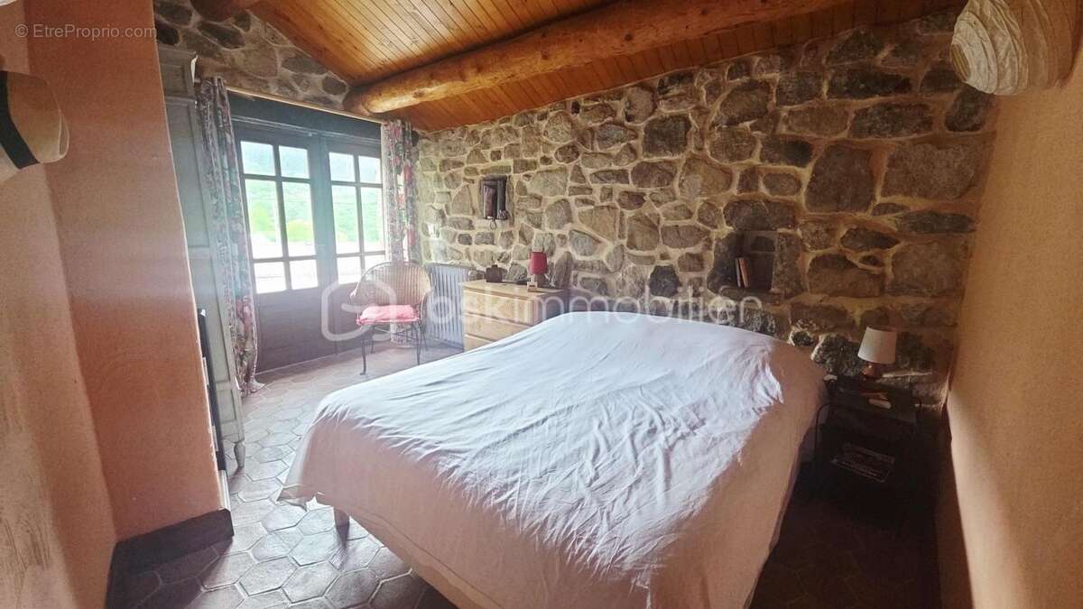 Maison à LAVIOLLE