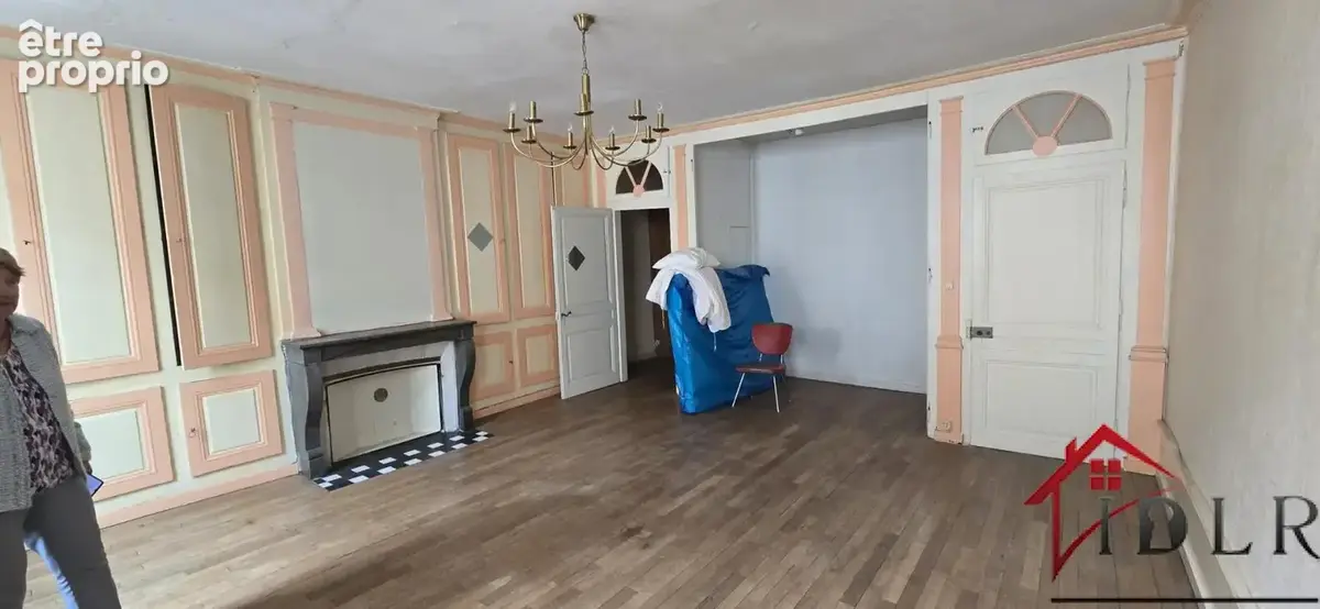 SALINS LES BAINS, Centre-Ville . Immeuble de rapport  289 m2 - photo 12