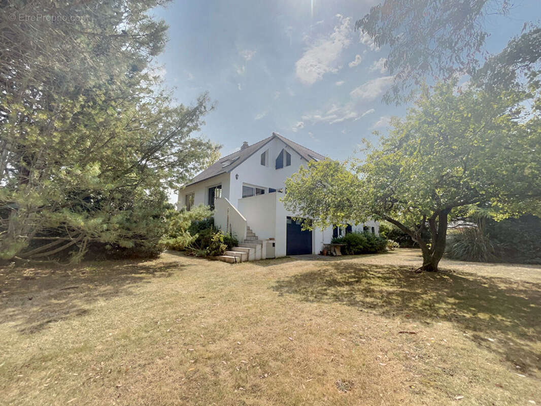 Maison à ETABLES-SUR-MER