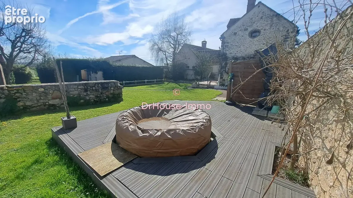 Maison 6 pièces 137 m² à vendre à Donnemarie-Dontilly (77520) - photo 4