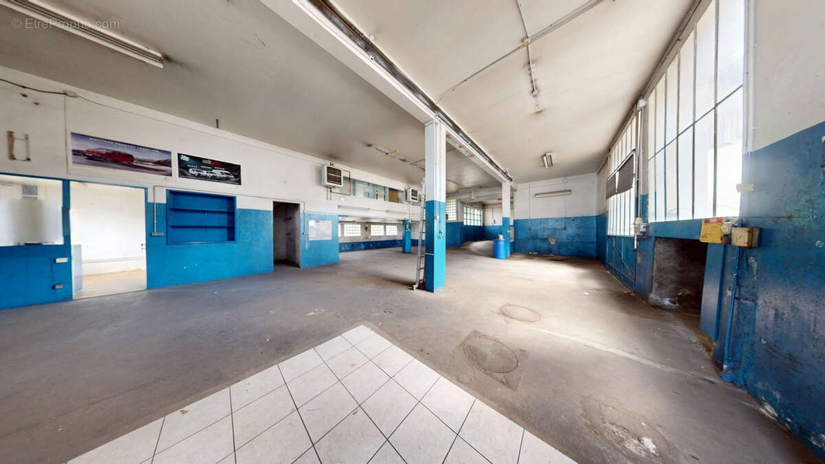 Local commercial Gieres 268,5 m2 - photo 6