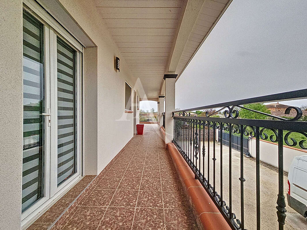 Appartement à ORGUEIL