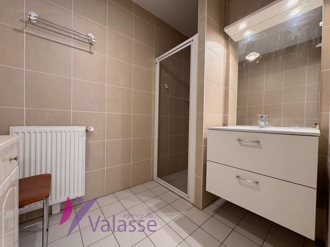 Appartement 47 m² à Lillebonne  - photo 6