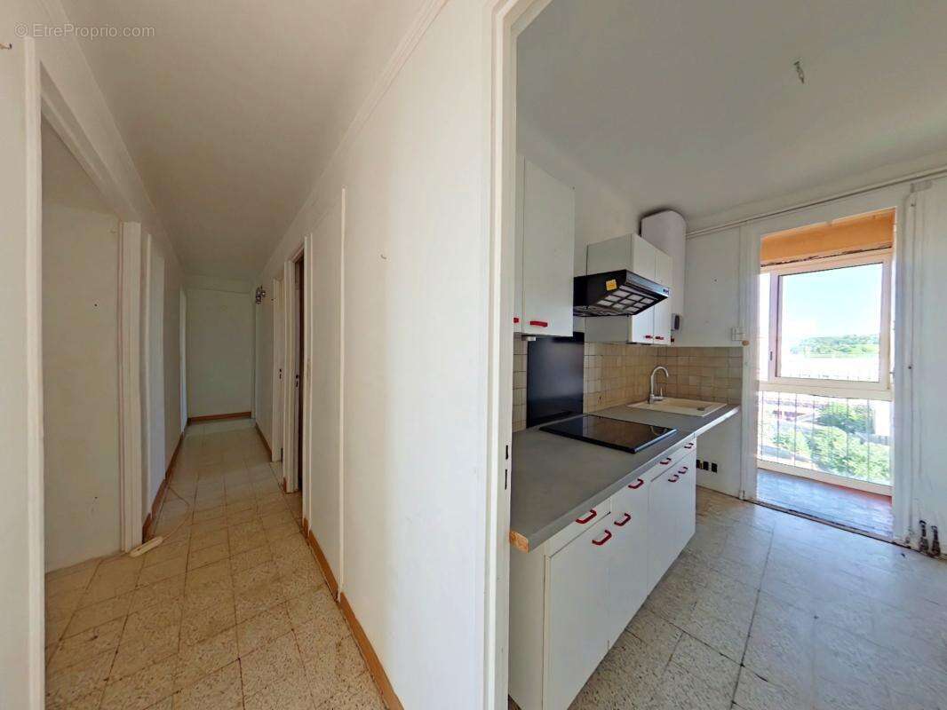 Appartement 82 m² à Nimes  - photo 7