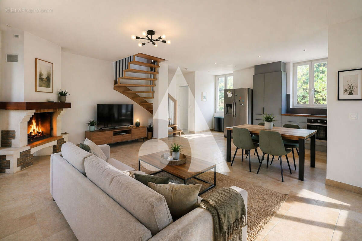 Maison à MERY-SUR-OISE