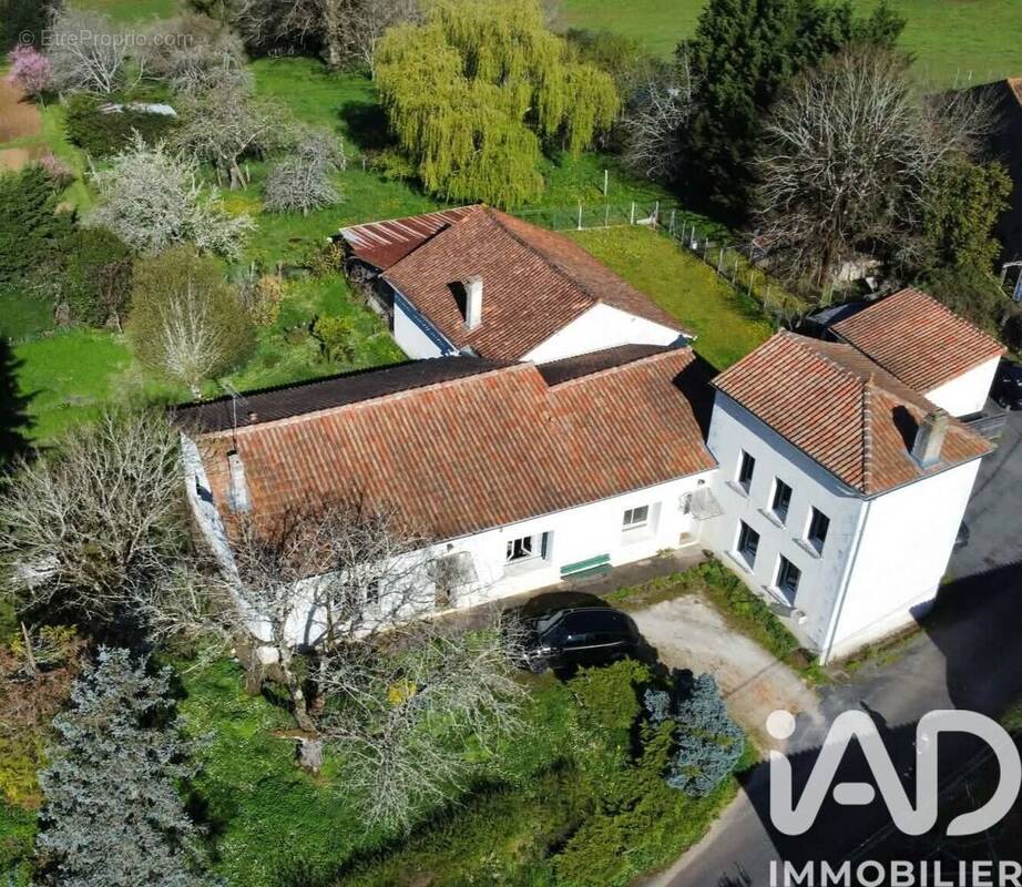 Photo 1 - Maison à ORGEDEUIL