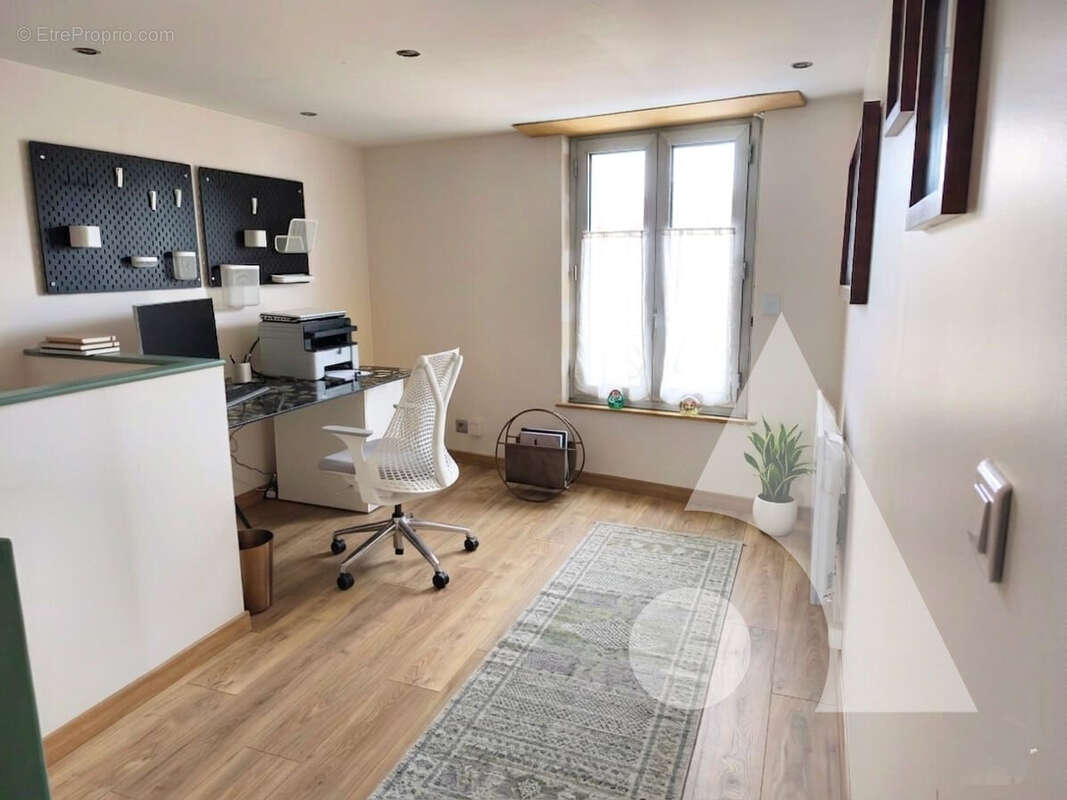 Maison à CREPY-EN-VALOIS